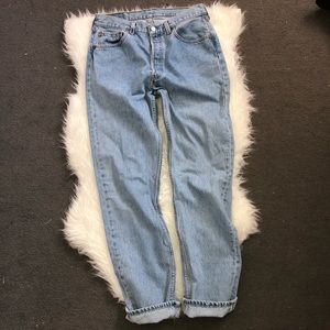 Mid-Waisted Vintage Levi’s Boyfriend Jeans